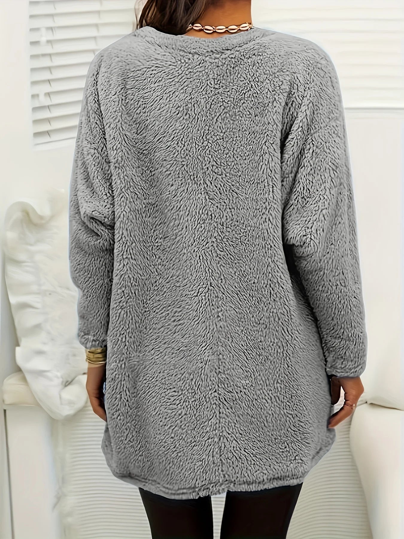 Plus Size Cozy Fleece Sweatshirt for Women – Ultra Soft Warm Long Sleeve Tunic Pullover with Pockets